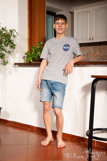 HELPING HAND (07.07.2022) - Sam Narcis - WilliamHiggins, WH - WilliamHiggins