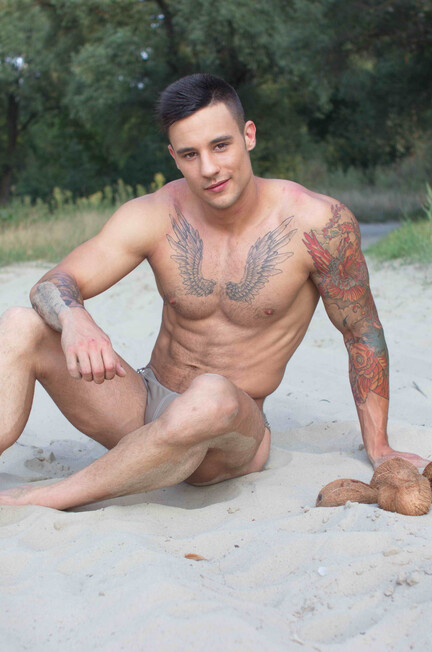 Ayo Cooper Danube2 - DiamondPicturesMen - DiamondPicturesMen