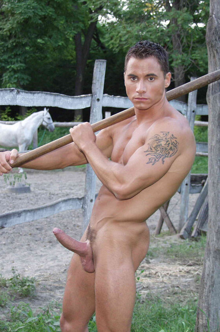 Ray Phillips Tempt5 - DiamondPicturesMen - Posing