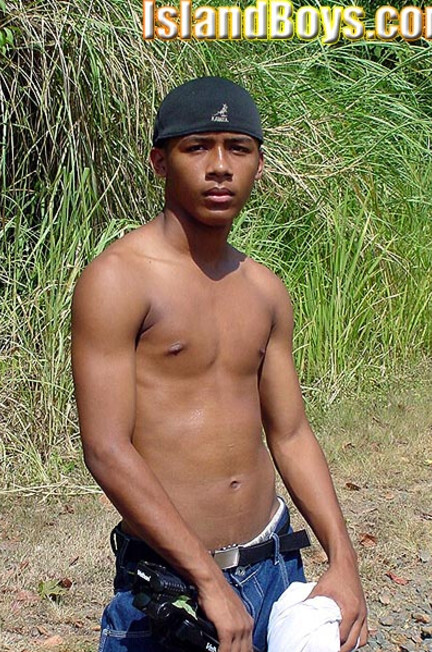 Enmanuel1 - IslandBoys - Masturbation