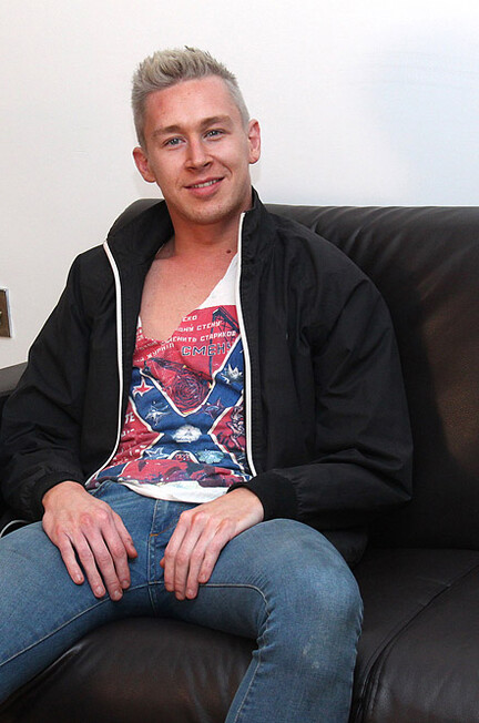 Bm0831 Stroking With New Guy Jamie (Jamie Ford) - BlakeMason - Rimming