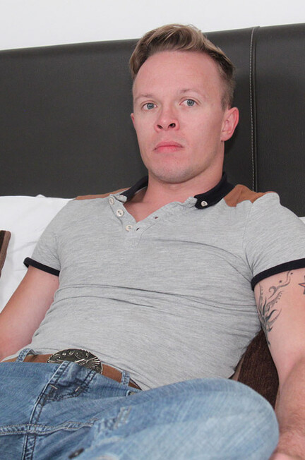 Bm0878 Beefy Noob Mj Wanks His Uncut One (Mj Mihangel) - BlakeMason - BlakeMason