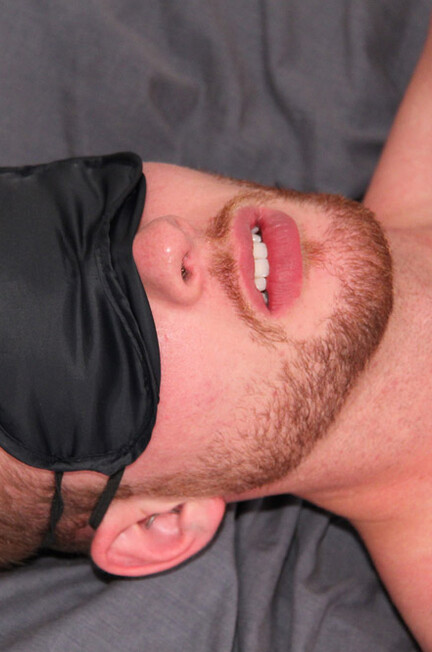 Bm0889 Blindfolded Bottom Andro (Andro Maas, Fraser Jacs) - BlakeMason - Flip-flop