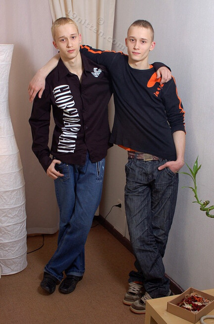 Aron & Artur - 19nitten, 19zone - 19zone