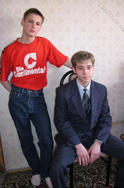Bolik & Joey - 19nitten, 19zone - Cumshot