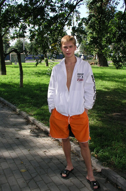 Daniil - 19nitten, 19zone - Latino