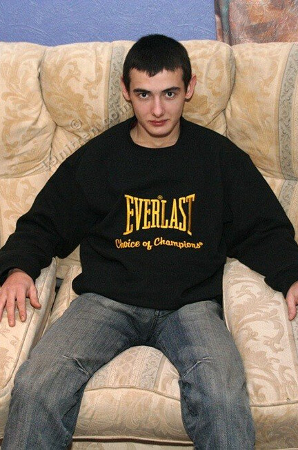 Elf - 19nitten, 19zone - Latino