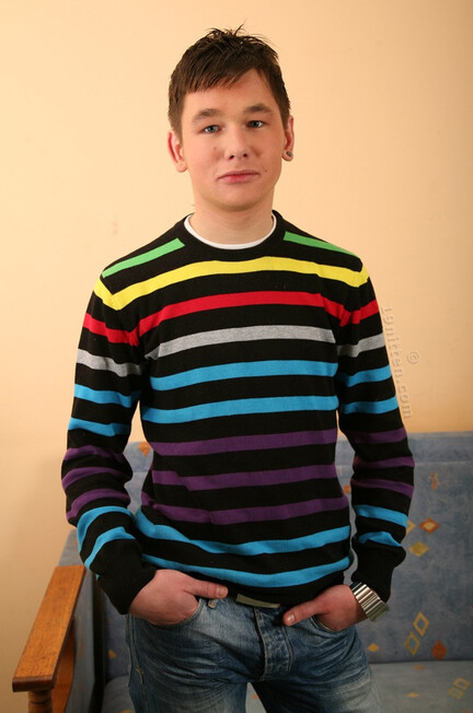 Petya - 19nitten, 19zone - Latino