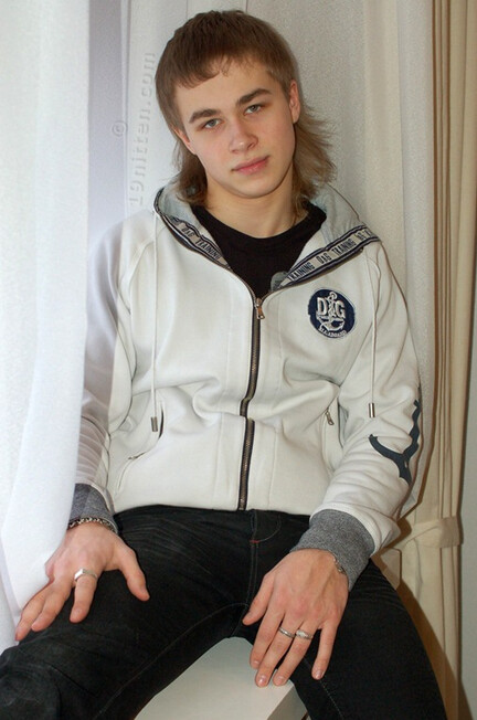 Piotr - 19nitten, 19zone - Solo
