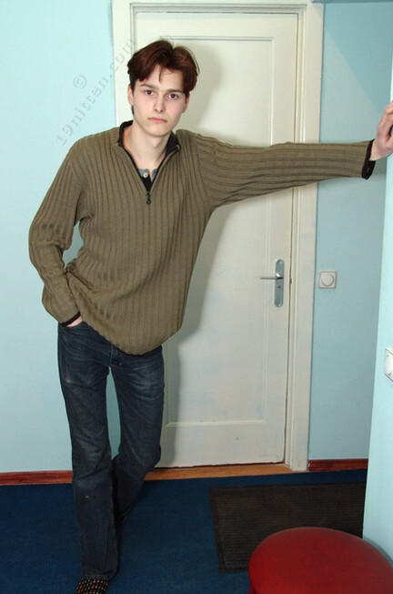 Thomas - 19nitten, 19zone - 19nitten