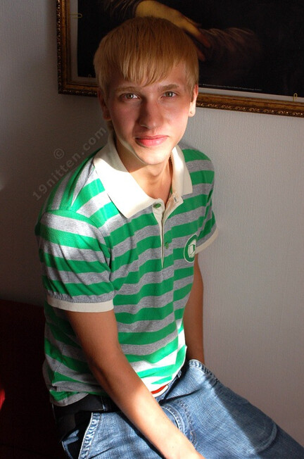 Vladi 1 - 19nitten, 19zone - Masturbation