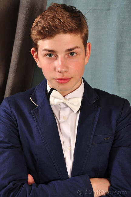 William 1 - 19nitten, 19zone - Latino