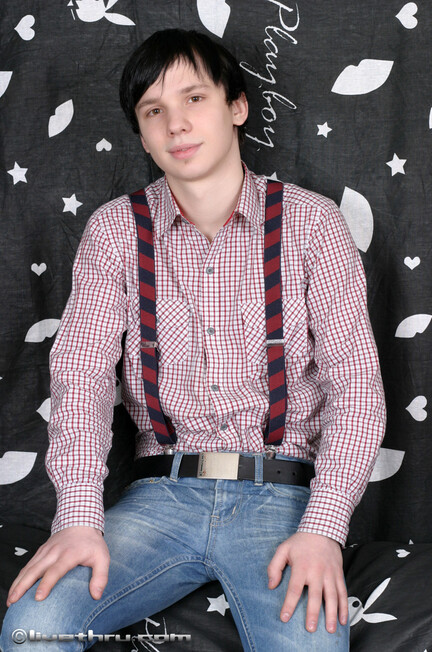 Ivan 18 - LiveThru - Twinks